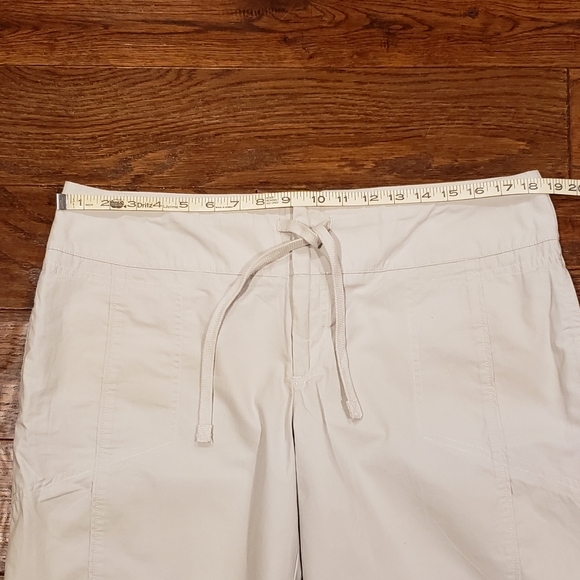 NIKE NWOT Women's Cotton Button/Drawstring Shorts - Size L (12-14) - Picture 6 of 7